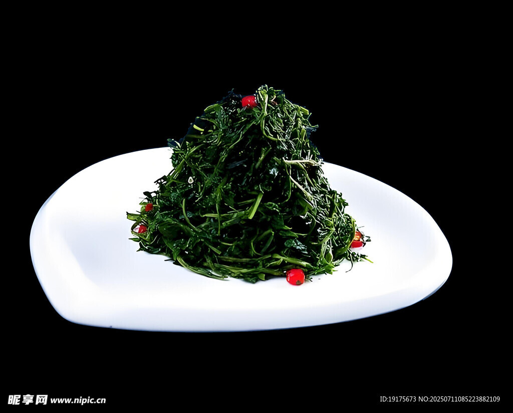 翠绿海草菜 点缀红果粒