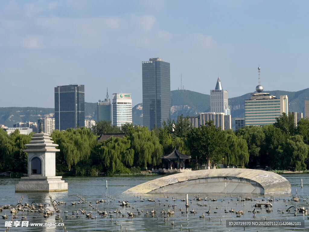 大明湖