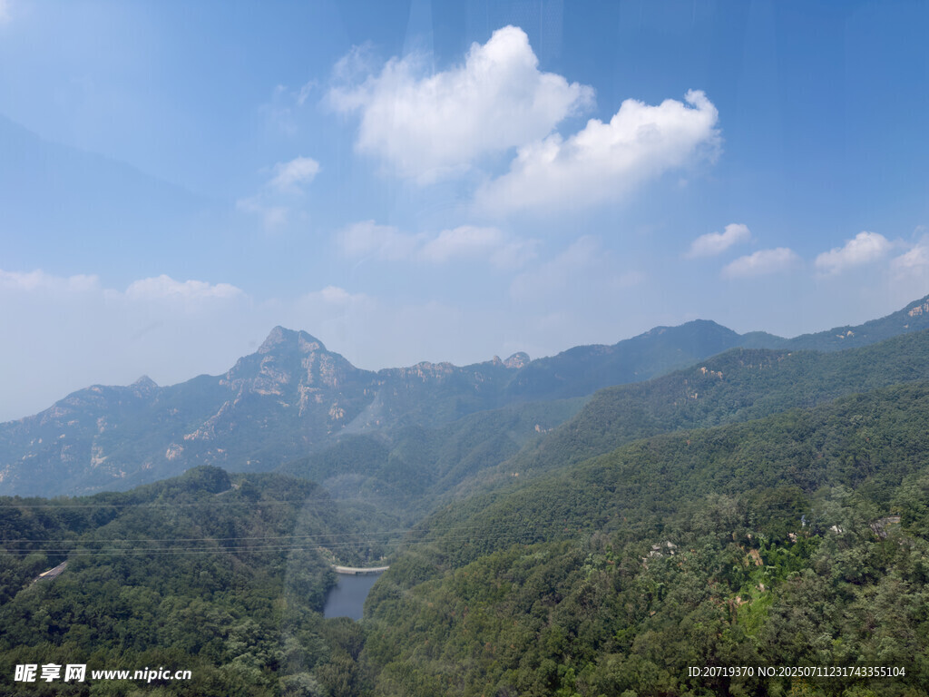 泰山