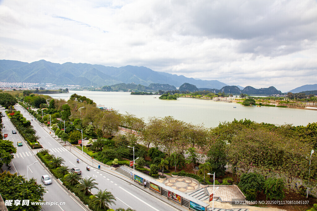 湖畔公路美景  星湖 七星岩