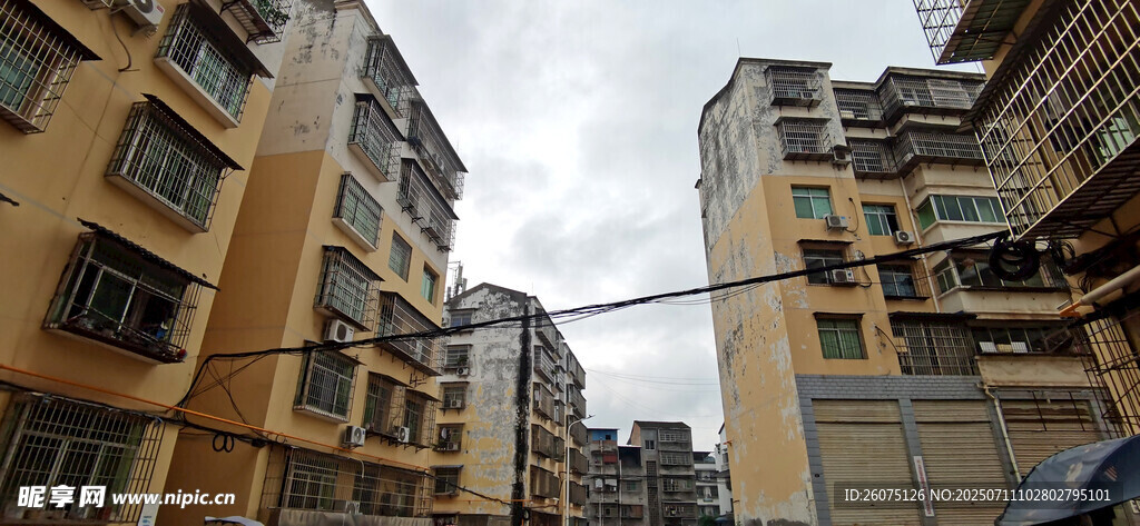 老旧居民楼景象