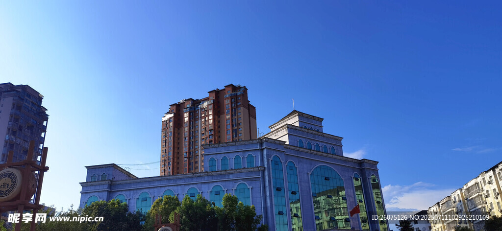 城市中的现代建筑景观
