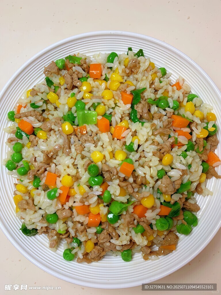 美味多彩蔬菜炒饭