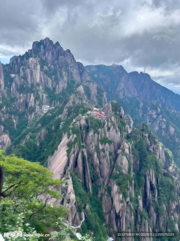 壮丽黄山奇峰景观