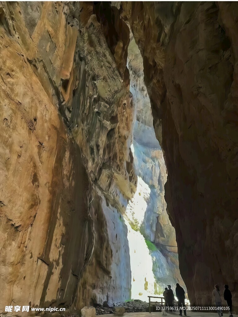 山洞景观