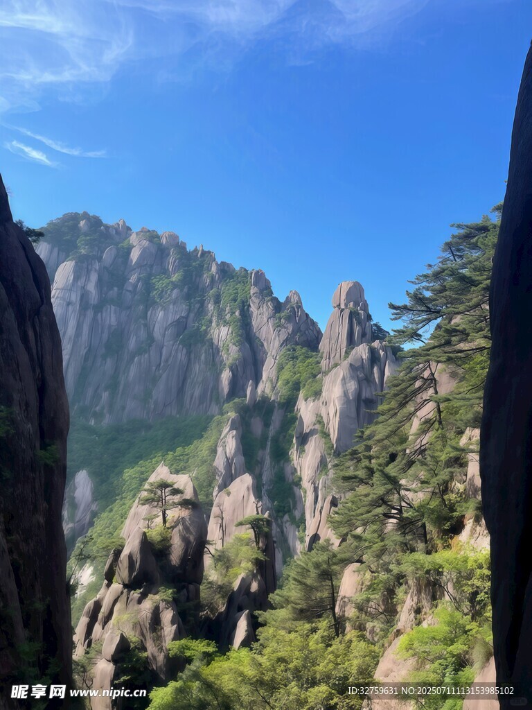 壮丽黄山奇峰景观