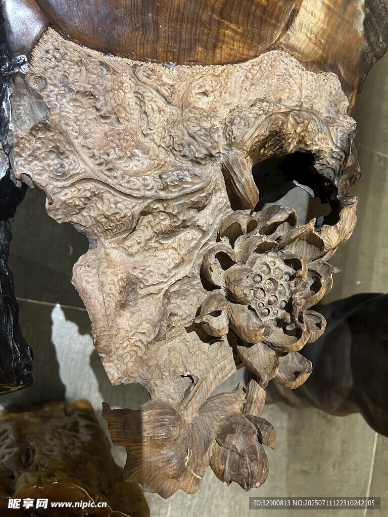 精美木雕艺术品展示