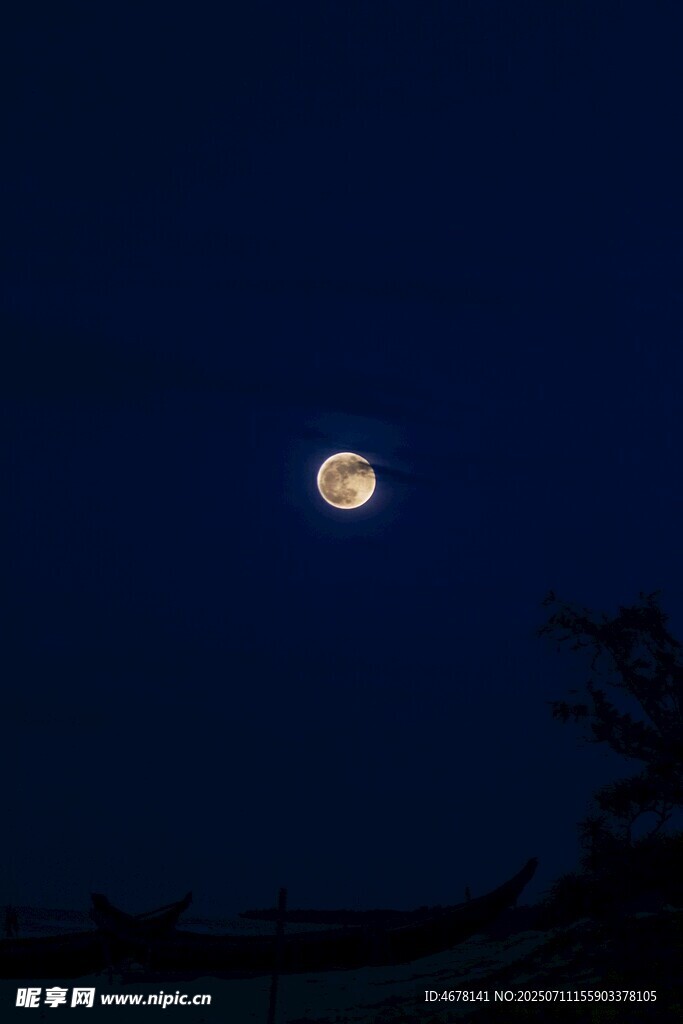 夜空明月