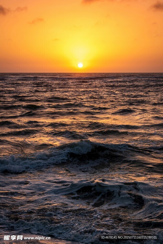 海上日落美景