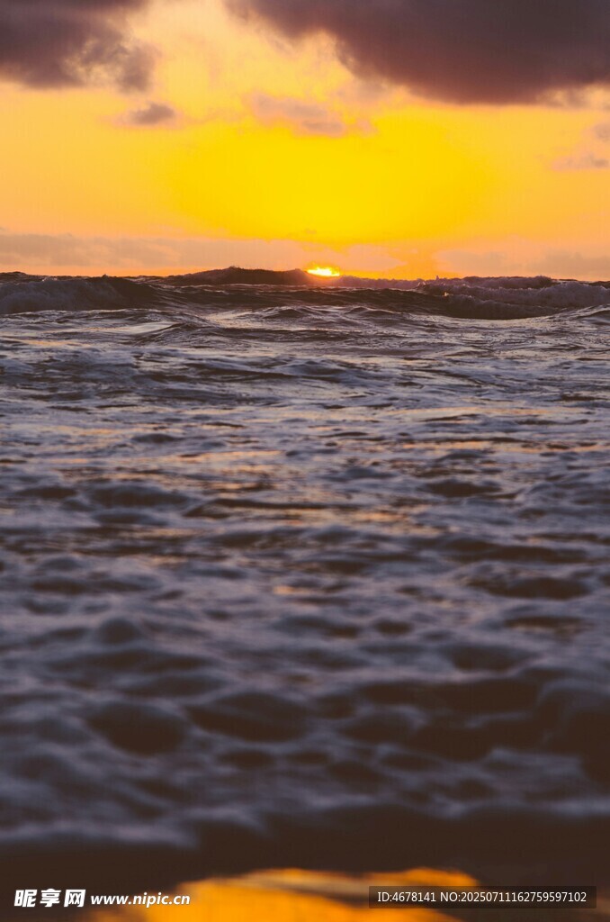 海上日落美景