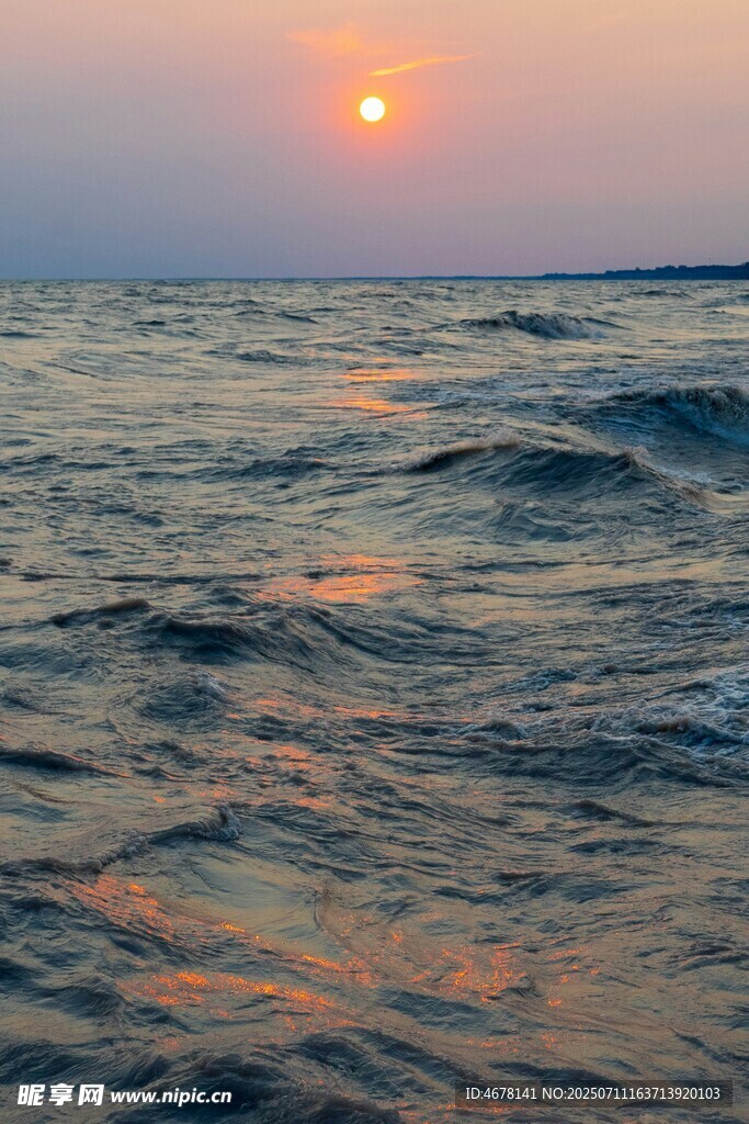 海上日落美景