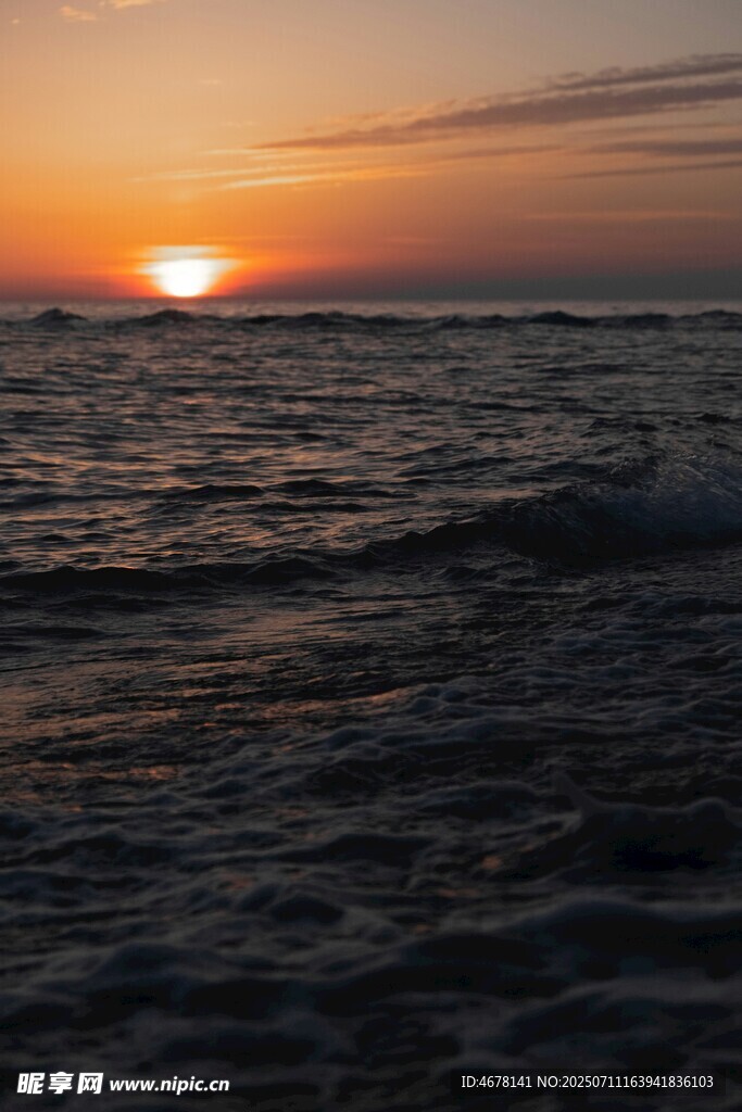 海上日落美景