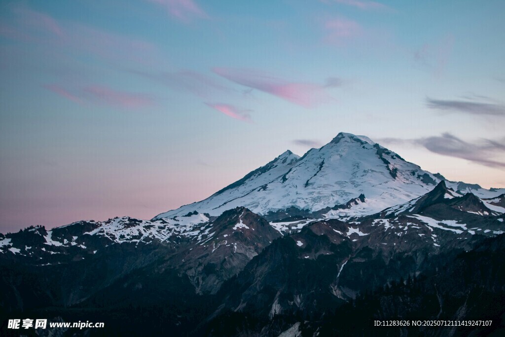 壮丽雪山美景