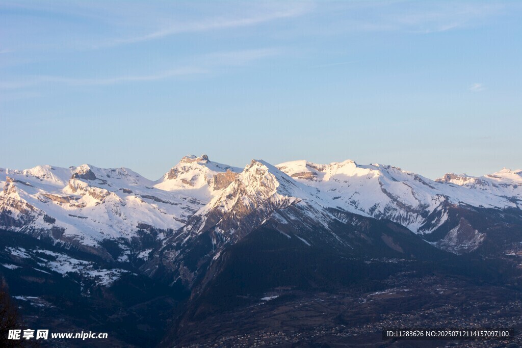 壮丽雪山美景
