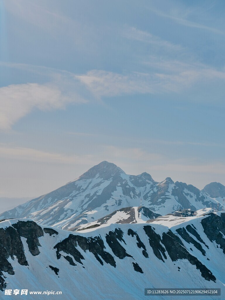 雪山壮丽风光
