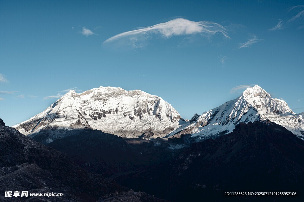 壮丽雪山美景