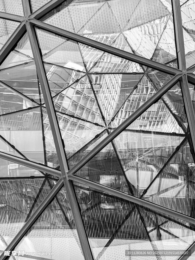 现代金属结构建筑特写