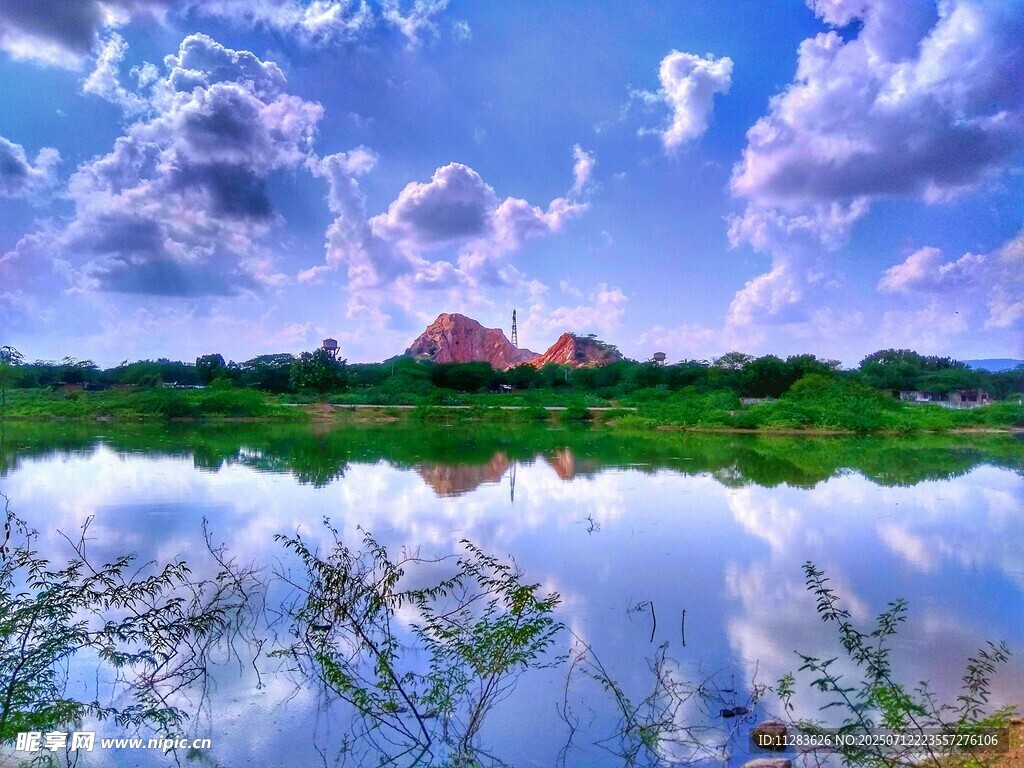 湖畔美景