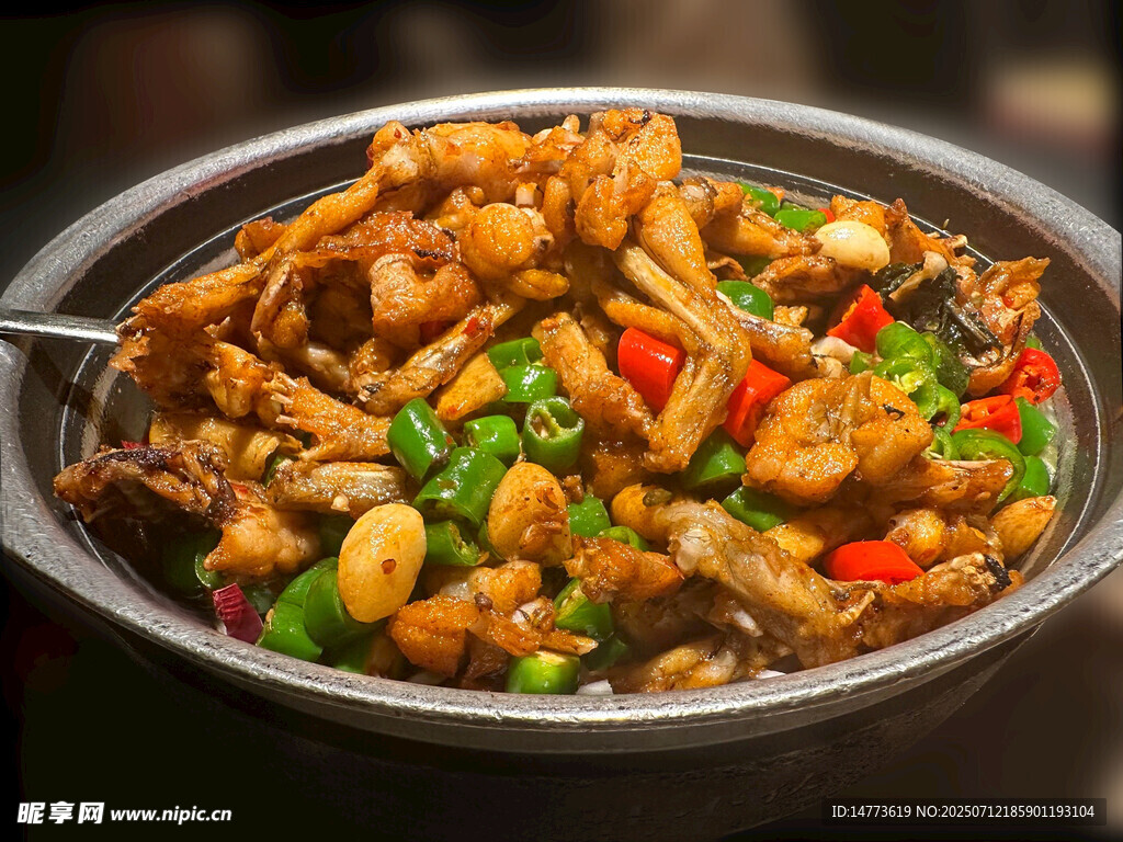 美味牛蛙锅