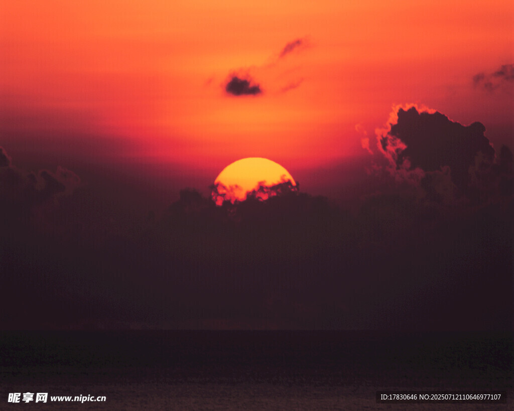 海上壮丽日落美景