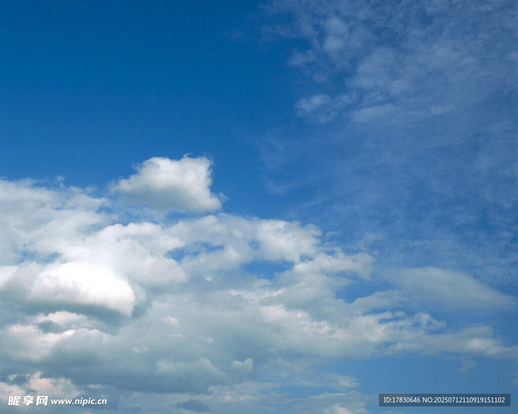 蓝天白云美景