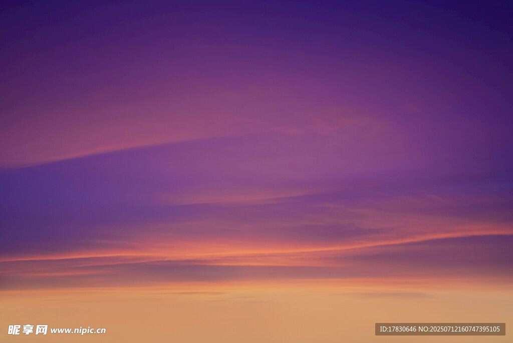 梦幻紫橙渐变天空美景