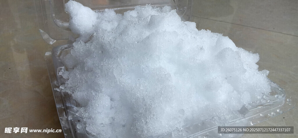 白色冰沙特写