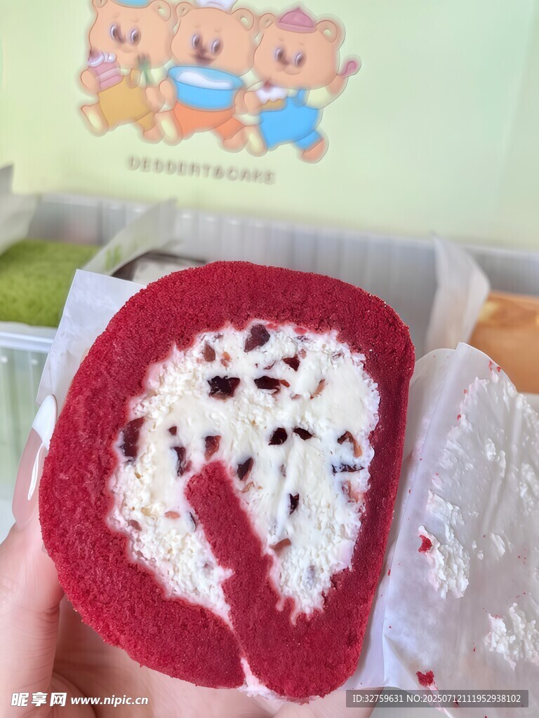 美味红丝绒蛋糕卷