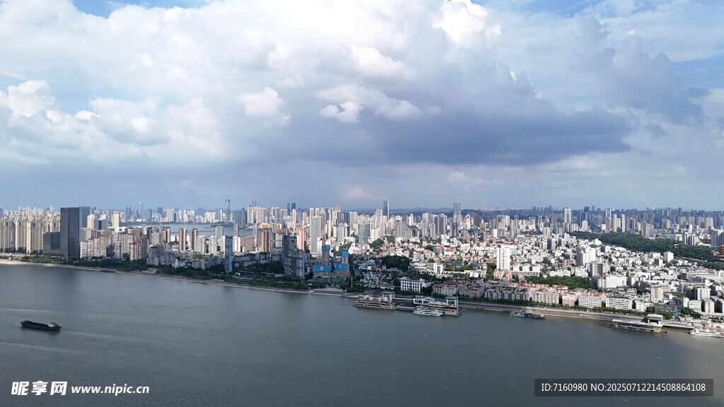 武汉城市滨水风光俯瞰图