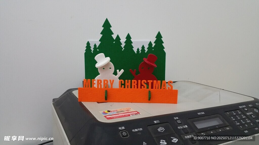 桌上立体毛毡圣诞森林小屋