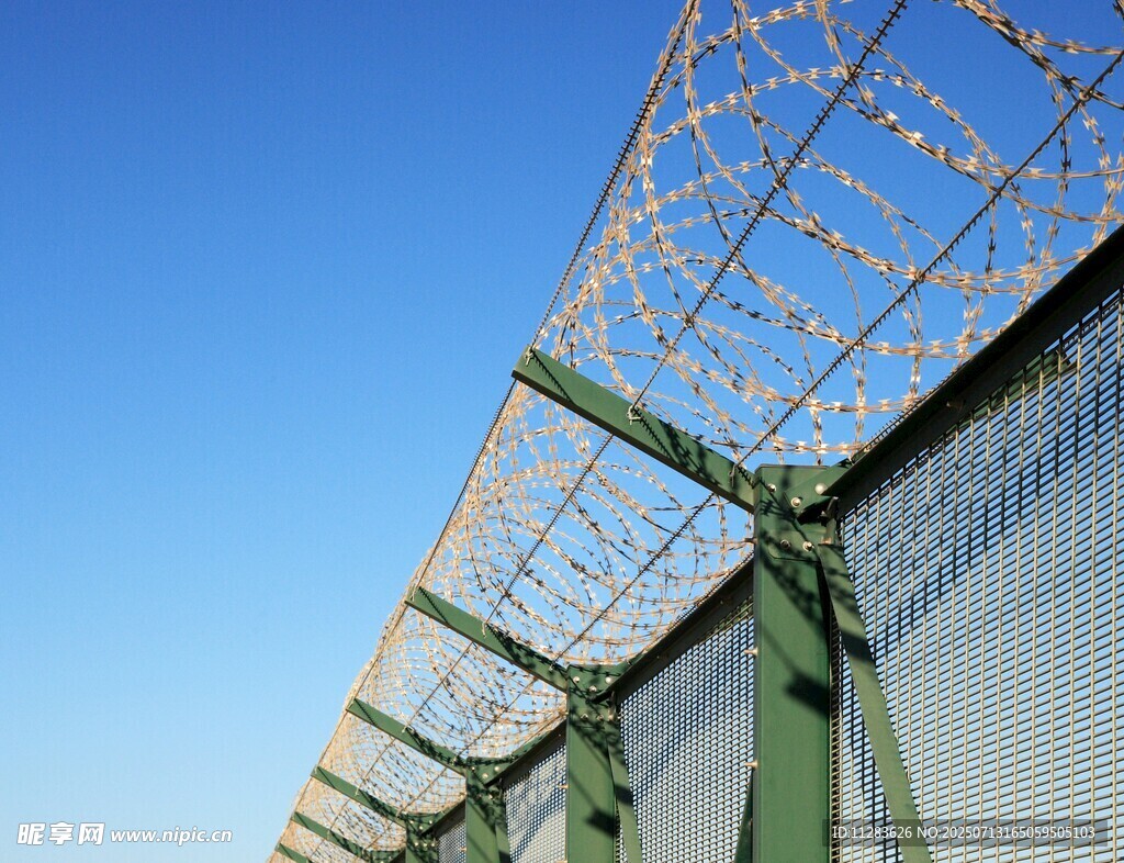 户外金属结构建筑景观