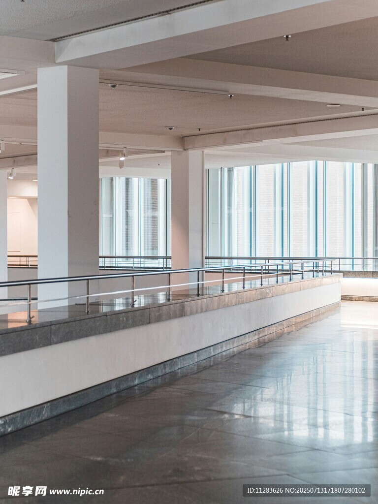 空旷现代室内空间场景