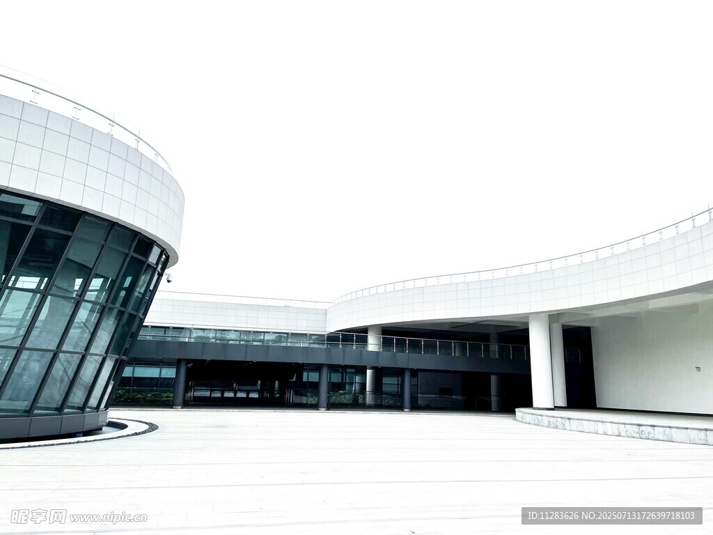现代风格建筑外观