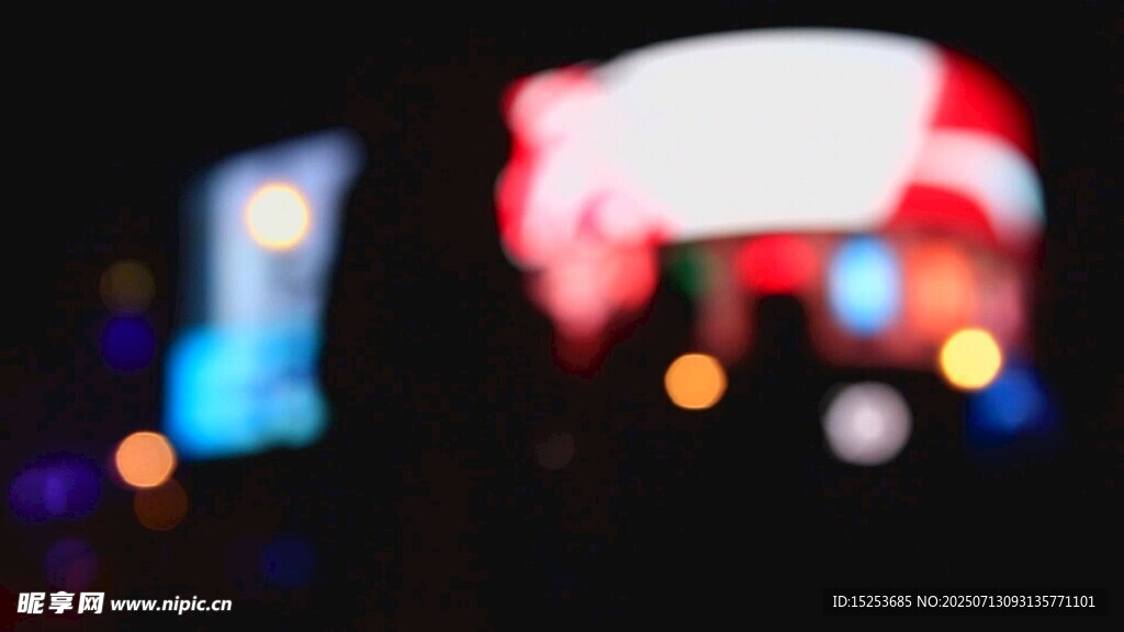 夜晚城市灯光模糊景象