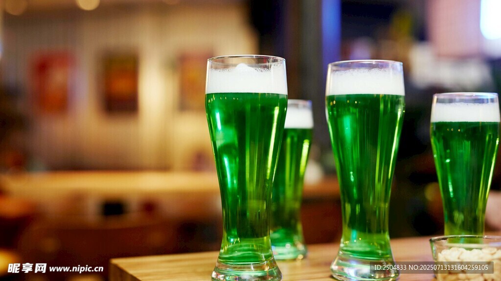 绿色精酿啤酒 视觉盛宴