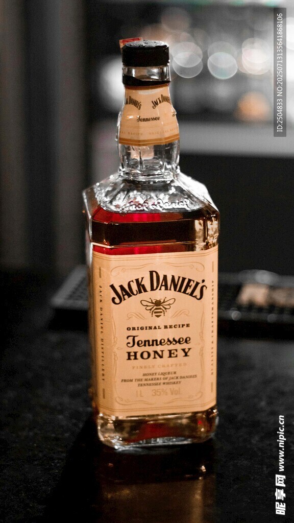 杰克丹尼威士忌酒瓶特写
