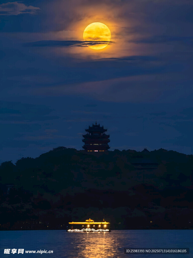 月亮
