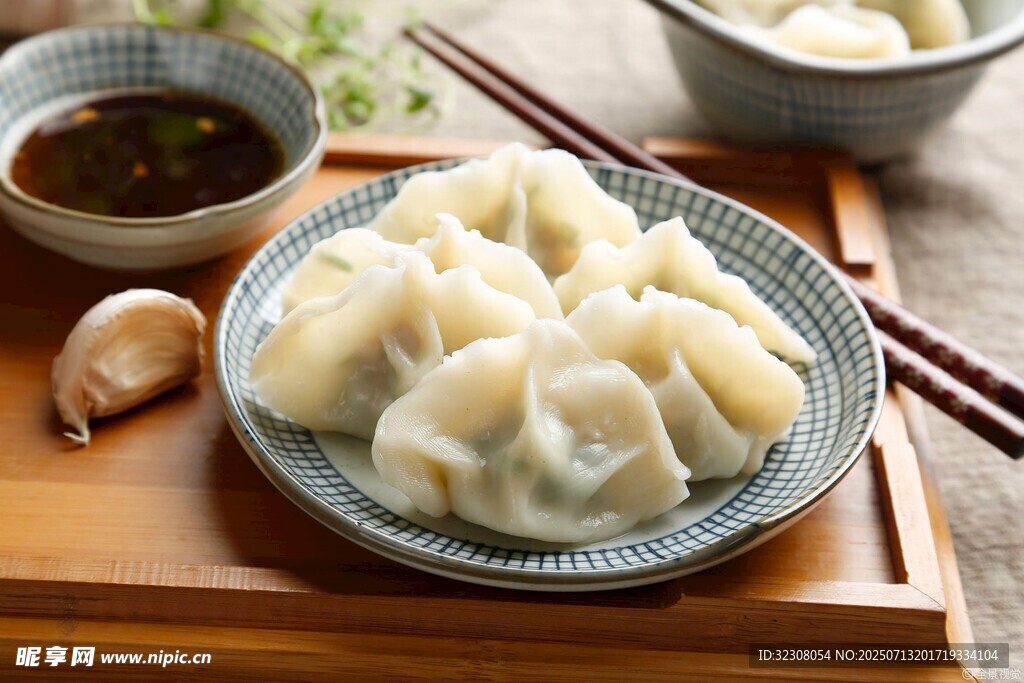 美味饺子摆盘特写