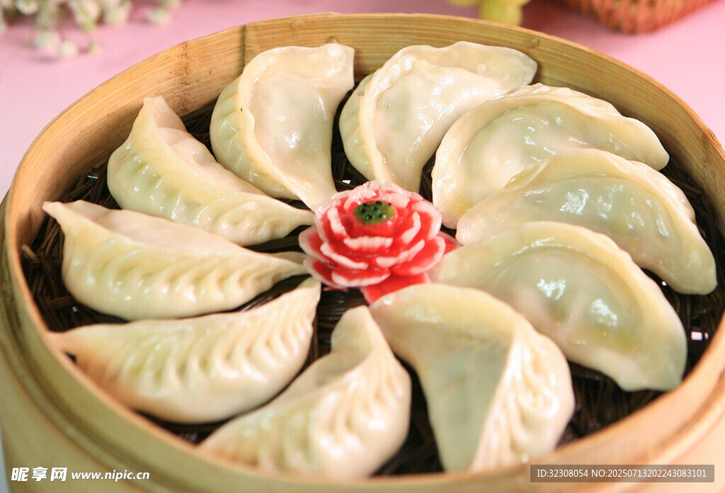 竹笼蒸饺 