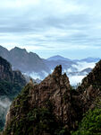 黄山奇峰云海壮丽景观