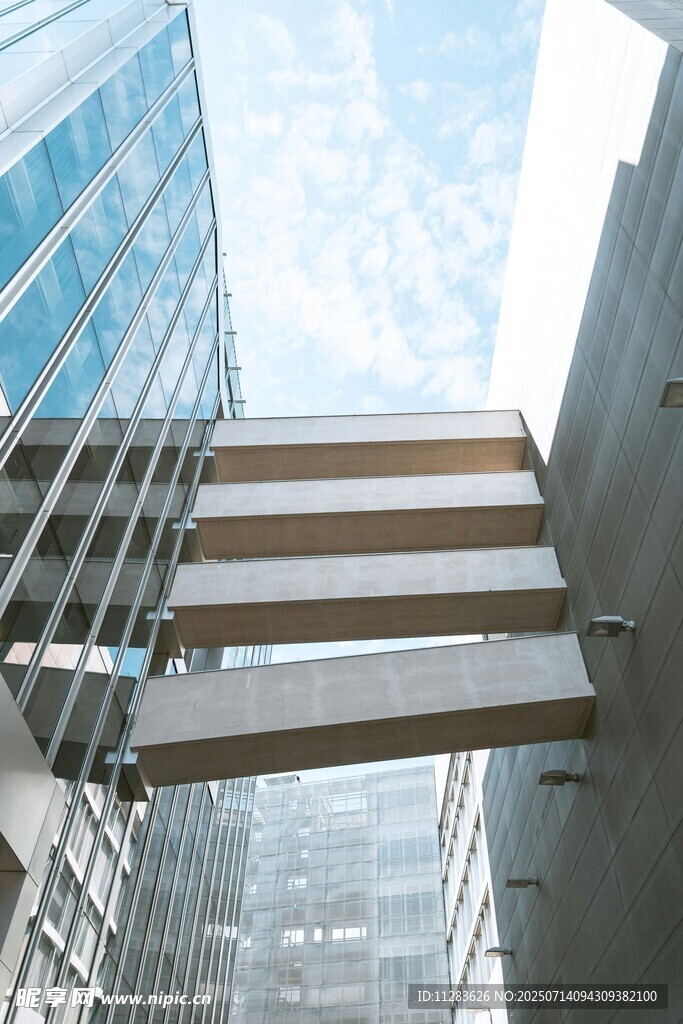 现代建筑空中连廊景观