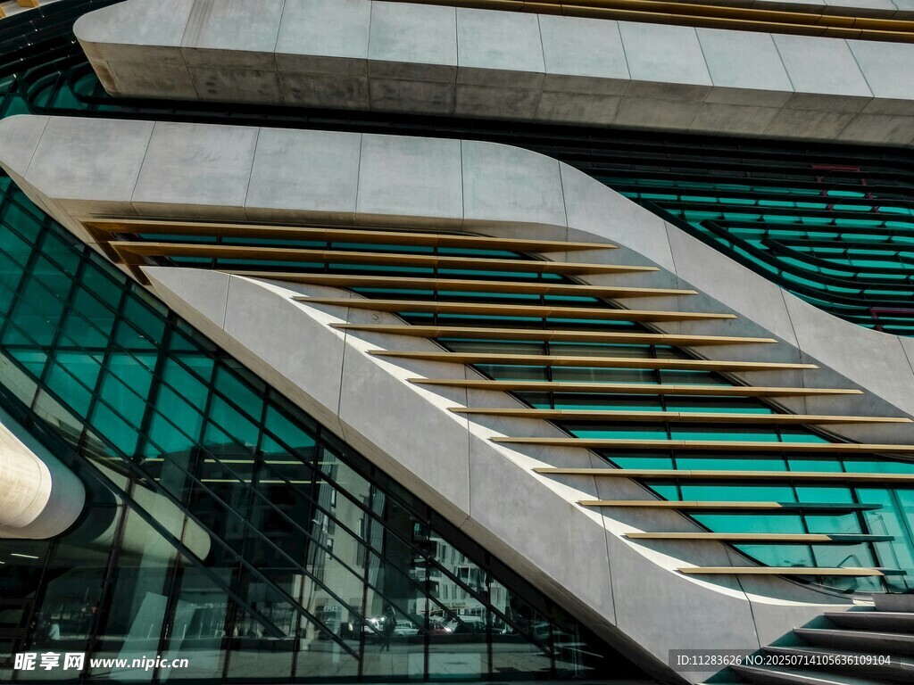 现代建筑独特楼梯设计
