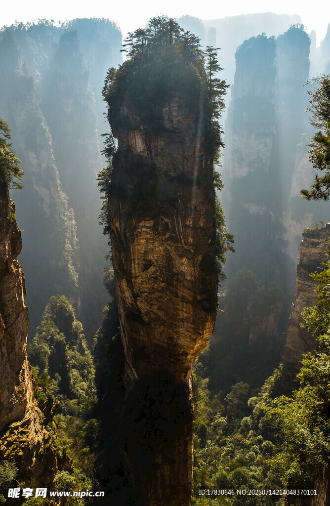 张家界奇峰景观