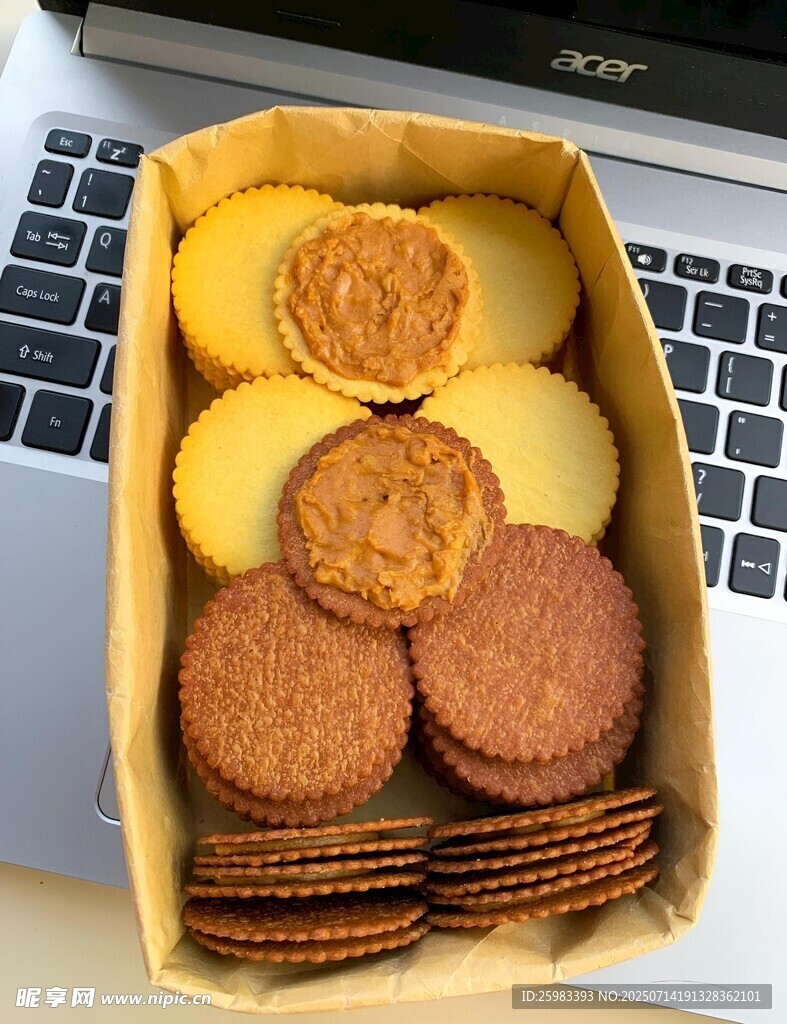 夹心饼干