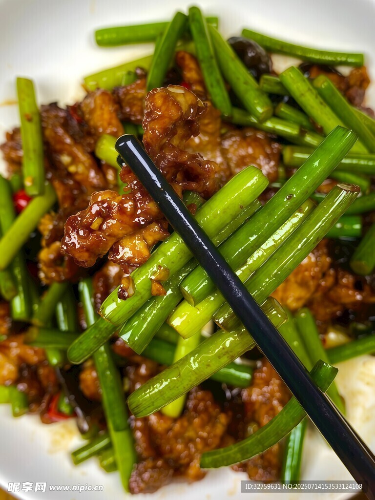 蒜苔炒肉