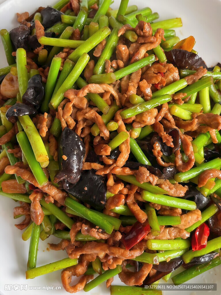 青椒肉丝木耳美味菜肴