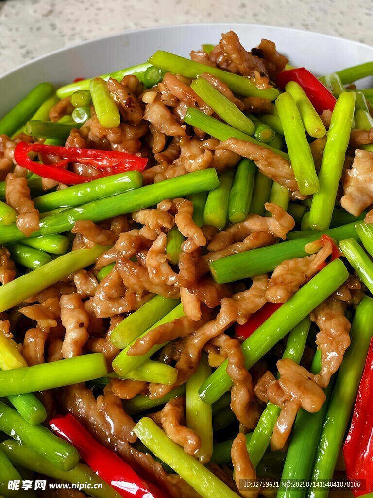 蒜苔肉丝
