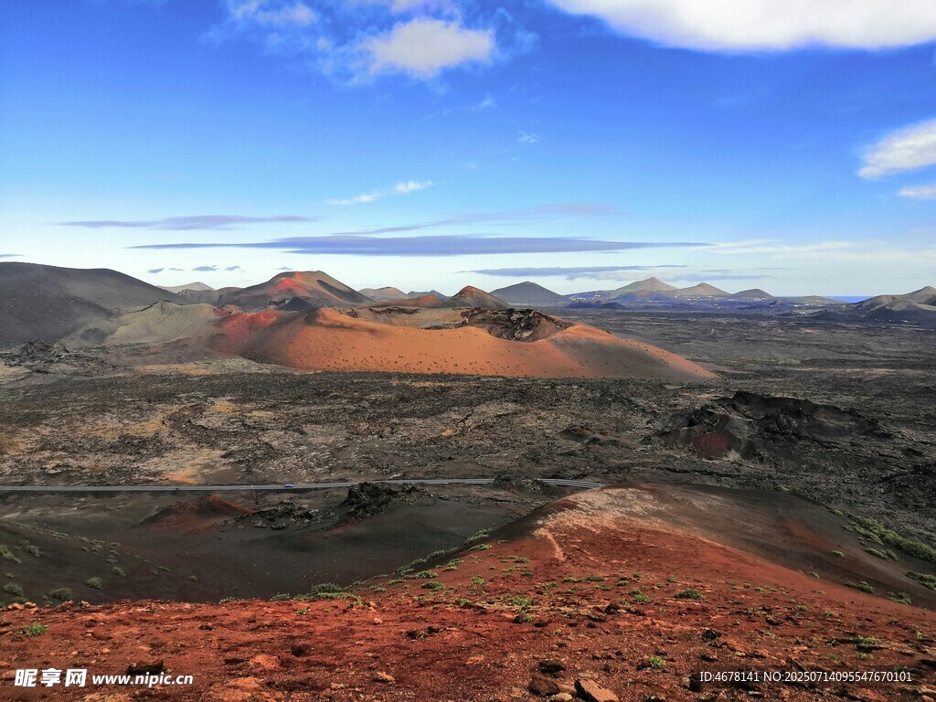 壮丽火山地貌景观