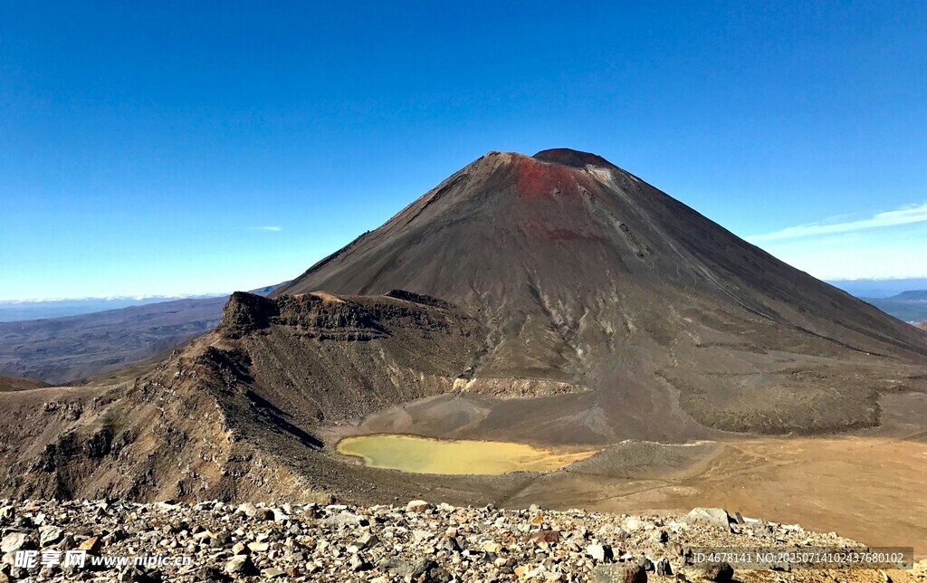 壮丽火山景观