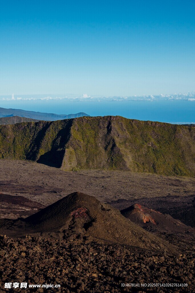 壮丽火山地貌景观